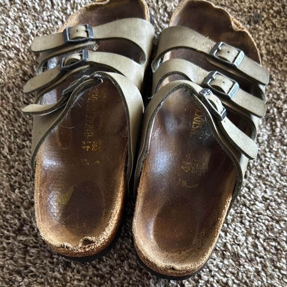 Tan Sandals - Picture 3 of 4